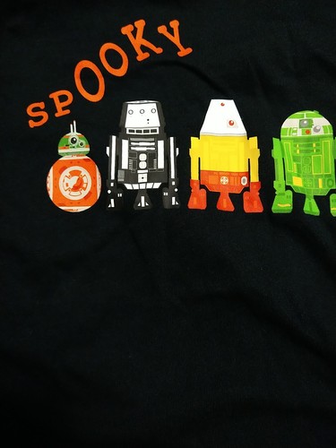 New Disneys Star Wars 'Spooky' Droids Halloween Black T-Shirt. Kids- Large - Picture 3 of 3