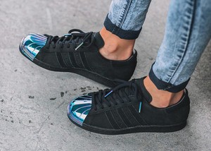 adidas superstar que prenden