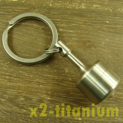Titanium Waterproof Capsule key chain Snap hook Seal pill case Bottle XH536