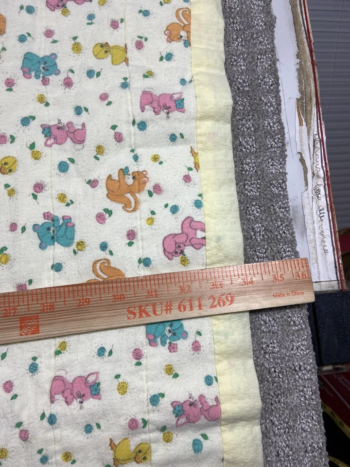 Edredón de franela para bebé vintage hecho a mano doble cara pollito ardilla cordero osos Foto 2 de 4