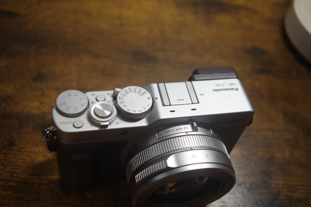 Panasonic LUMIX DMC-LX100 12.8MP Digital Camera Silver Used Panasonic LUMIX DMC-LX100 12.8MP Digital Camera Silver Used