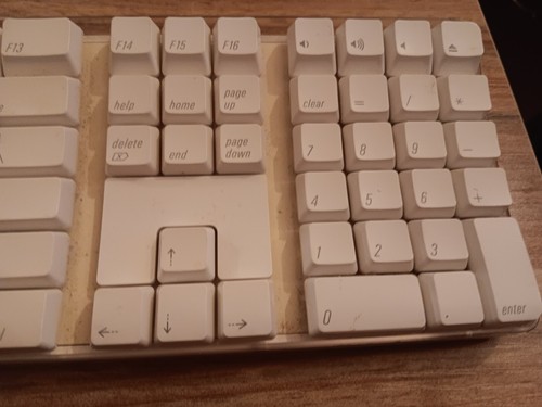 Keyboard Apple White Heavy Pre owned and used see pics Tested - Picture 2 of 6