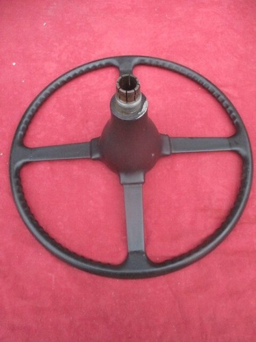 Jaguar XK120 steering wheel, original, good condition, 17 inches - Picture 2 of 4