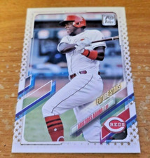 2021 Topps Series 1 Walmart Gold Star Aristides Aquino #245 Future Stars Reds