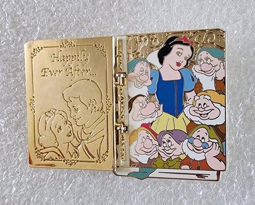 DISNEY DSF/DSSH SNOW WHITE & THE 7 DWARFS BOOK LE 300 RETIRED HTF PIN-FREE SHPG - Picture 4 of 10