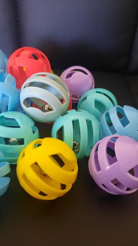 18 Cat Toy Balls with Bell Inside – Thick Plastic – Random Colors – Fun &... - Picture 3 of 3