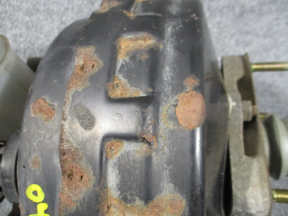 Conjunto de refuerzo de freno y cilindro maestro Toyota Sequoia 2UZFE 2003-2007 FABRICANTE DE EQUIPOS ORIGINALES Foto 3 de 4