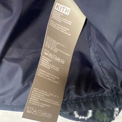 Kith - Women’s M - Grayson Jacquard Sherpa Jacket Fleece Roses Paisley - Picture 9 of 9
