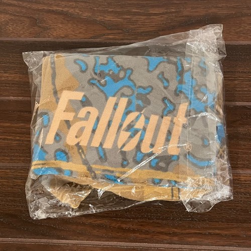 2018 Loot Crate Fallout  Scarf Wasteland Commonwealth Map Bethesda New - Picture 2 of 3