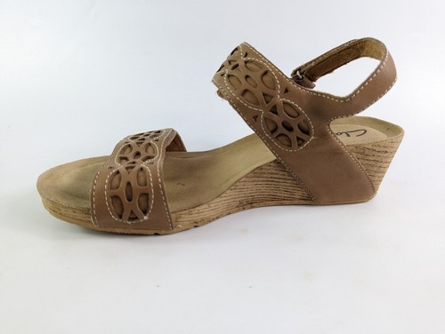Clarks Tan Leather Wedge Sandals UK 5 E Wide - Picture 2 of 5