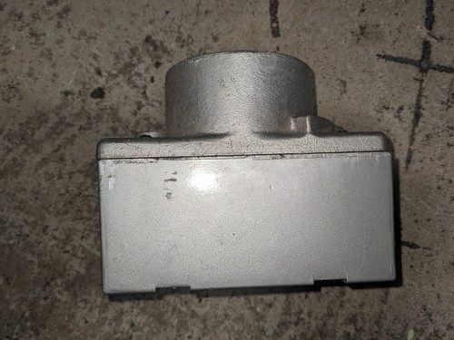 Heavy Duty 3-Prong Receptacle Box 50A 250V DC - 50A 600V AC - Picture 2 of 4