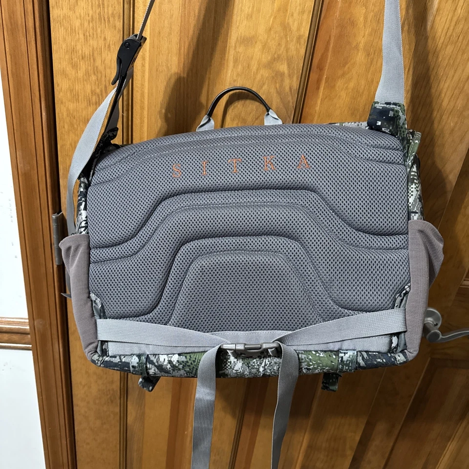 Sitka Forest Tool Box Shoulder Bag - Image 3 of 4