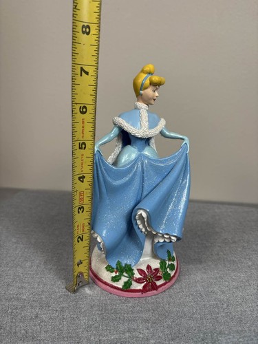 Disney Cinderella Weihnachtsstern Kleid Statue - Bild 4 von 4
