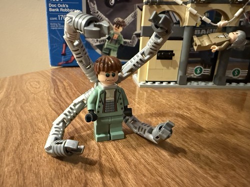LEGO Spider-Man: Doc Ock's Bank Robbery 4854 & Fusion Lab 4857 W/Manuals & Boxes - Picture 8 of 24