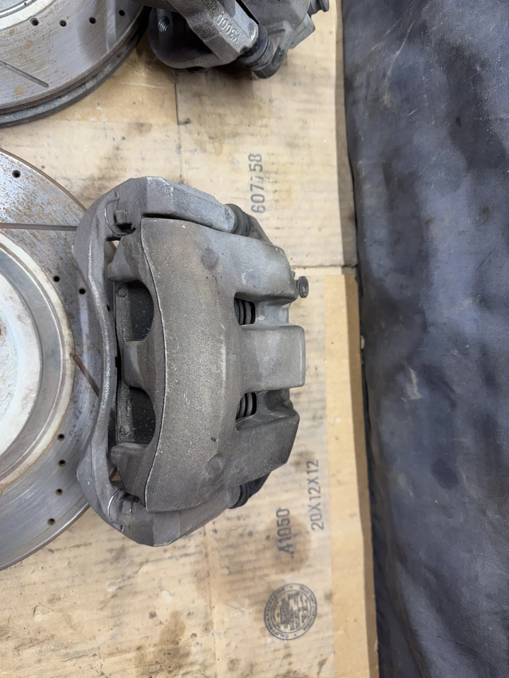 2005-2010 Ford Mustang GT S197 Set Pair Front Brake Calipers Rotors Pads - Image 4 of 4