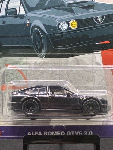 Hot Wheels Car Culture World Tour Alfa Romeo GTV6 3.0 Chase mit Protector - Bild 5 von 17