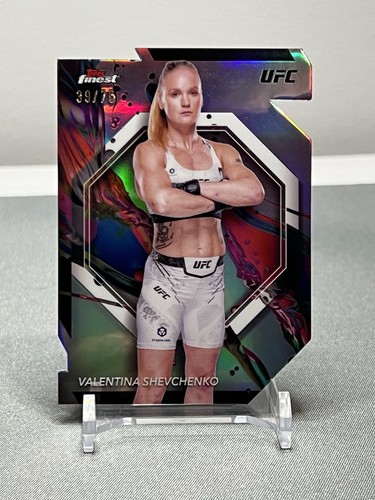 2024 Topps Finest UFC - Valentina Shevchenko - Die-Cut Refractor 39/75 - No. 65 - Picture 1 of 2