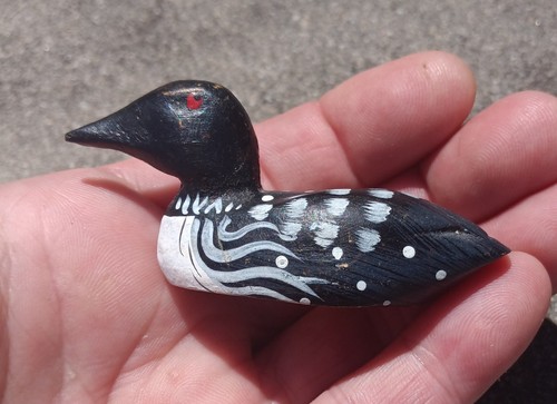 Miniature Loon Duck Wood Rustic Cabin Hand Painted Figurine - Picture 3 of 5