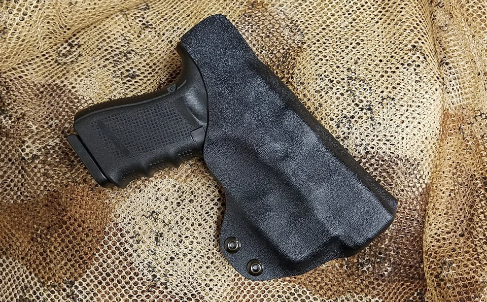 Funda personalizada Gunner's para Glock 19 23 25 32 Streamlight TLR-6 IWB escondible  Foto 4 de 4