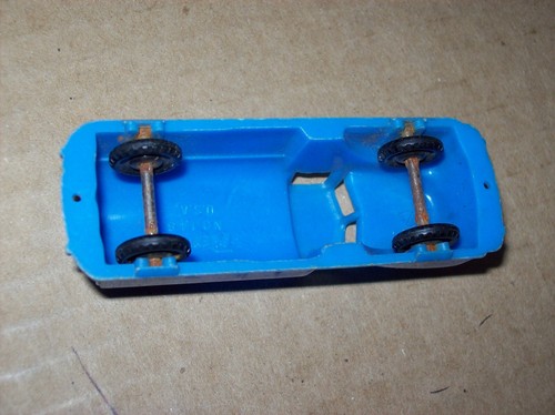 Vintage 1940s-50s Renwal #148 plastic Gas-Oil tanker truck USA made 3 in - Picture 3 of 4