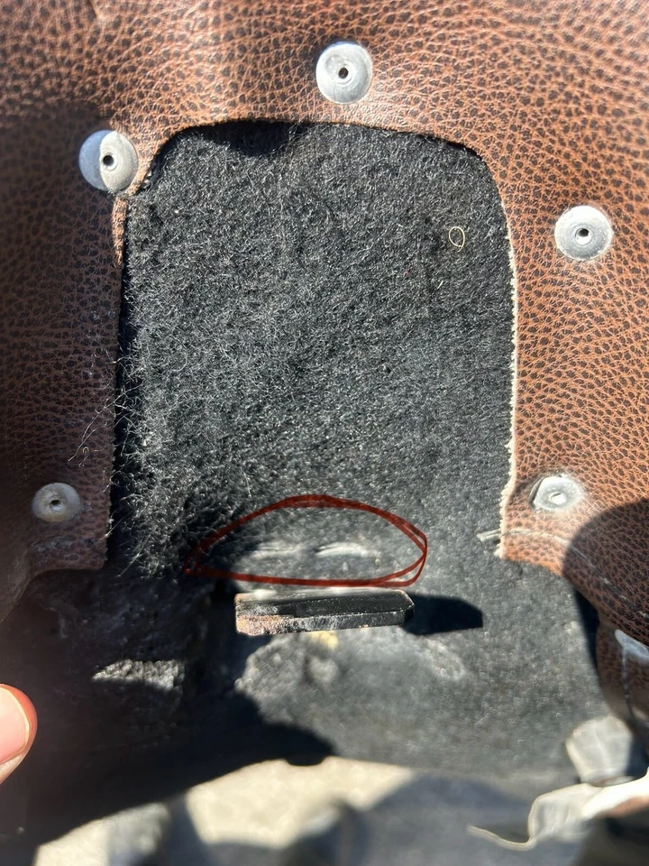 Asiento de conductor Harley Softail Low Rider Pass 23 sillín Saddleman dañado 1282 Foto 3 de 4