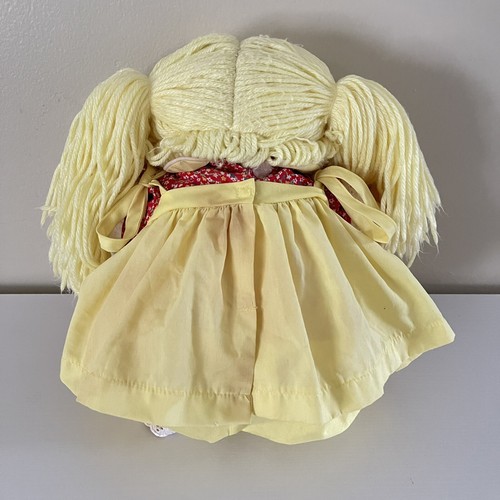 Vintage Cabbage Patch Kinder Puppe blonde Haare gelbes Kleid rot geblümt Original - Bild 6 von 15