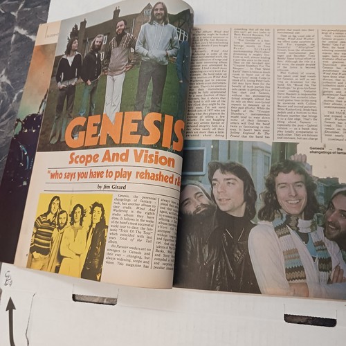 Hit Parader Magazine July 1977 with Led Zeppelin Queen Pink Floyd Genesis - Imagen 13 de 14
