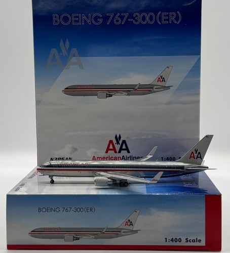 American Airlines B767-300ER N396AN Phoenix 4556 Scale 1:400 Diecast Models - Picture 20 of 24