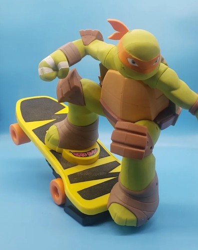 Teenage Mutant Ninja Turtles RC Skateboarding Mikey W Remote Control TMNT WORKS! - Picture 9 of 12