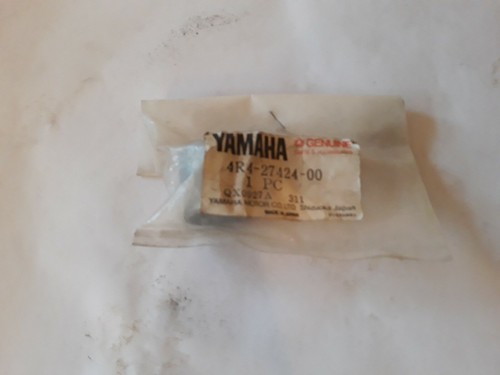 2 X Authentique Yamaha Repose-Pieds Damper Caoutchouc Bush 4R4-27424-00 XS400 Sj - Photo 2/2
