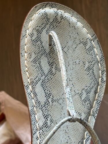 Para mujer Bernardo Milly Sandalia Azul Malla Serpiente Tanga Tubular Correa en T Zapatos NUEVOS - Imagen 3 de 11