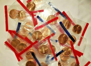 1989-P-amp-D-Lincoln-Memorial-Cent-Penny-Set-in-MINT-CELLO-uncirculated-BU
