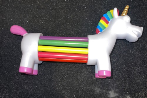   Unicorn-Shaped Rainbow Color Pencil Holder & 10 Color Pencils Set - Imagen 8 de 11