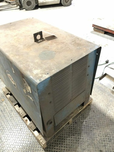 Miller SRH-333 32V DC Stick Welder for SMAW / CAC-A / SAW 300A - - Picture 4 of 7