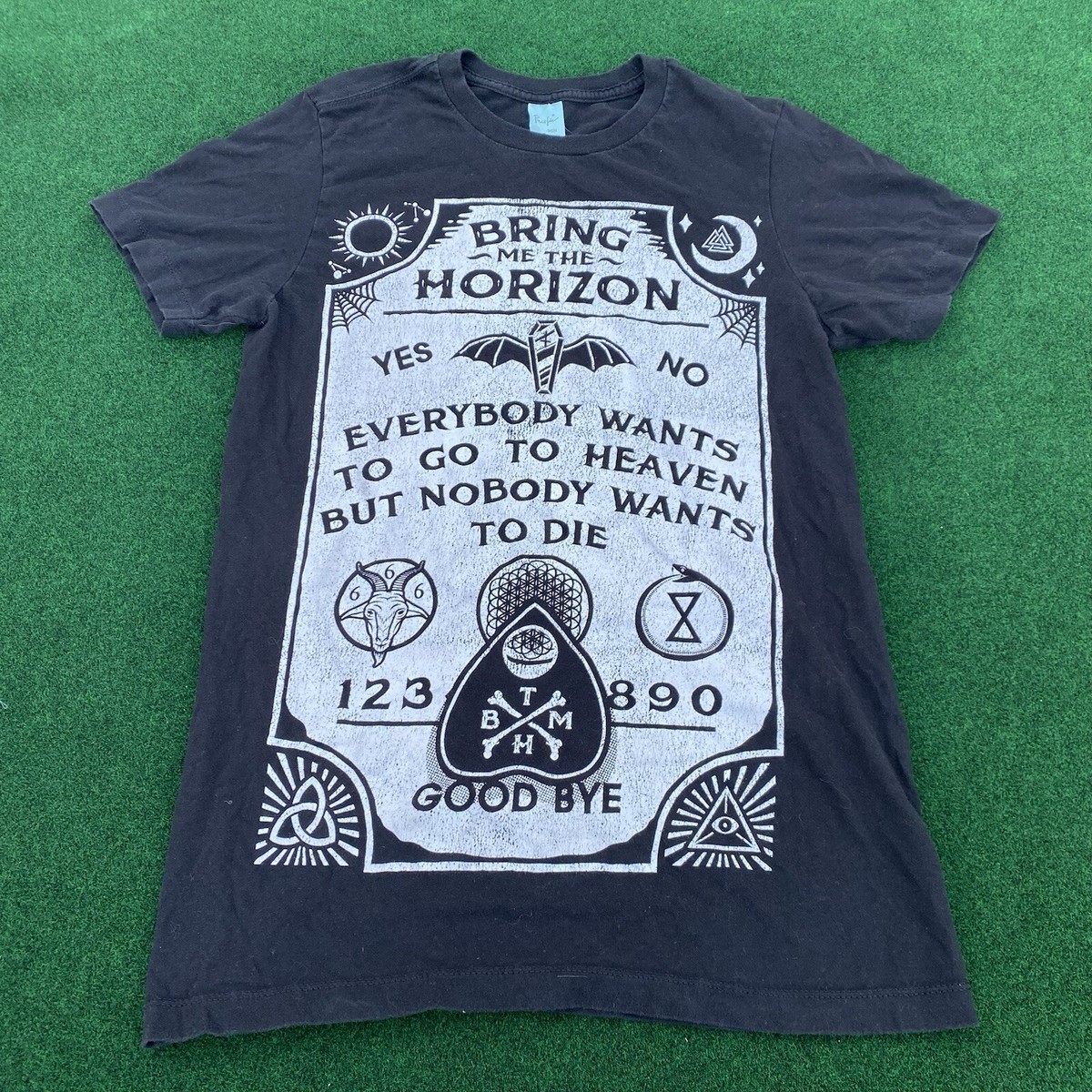 VTG Y2K Bring Me The Horizon Band T Shirt Metal Emo Rock