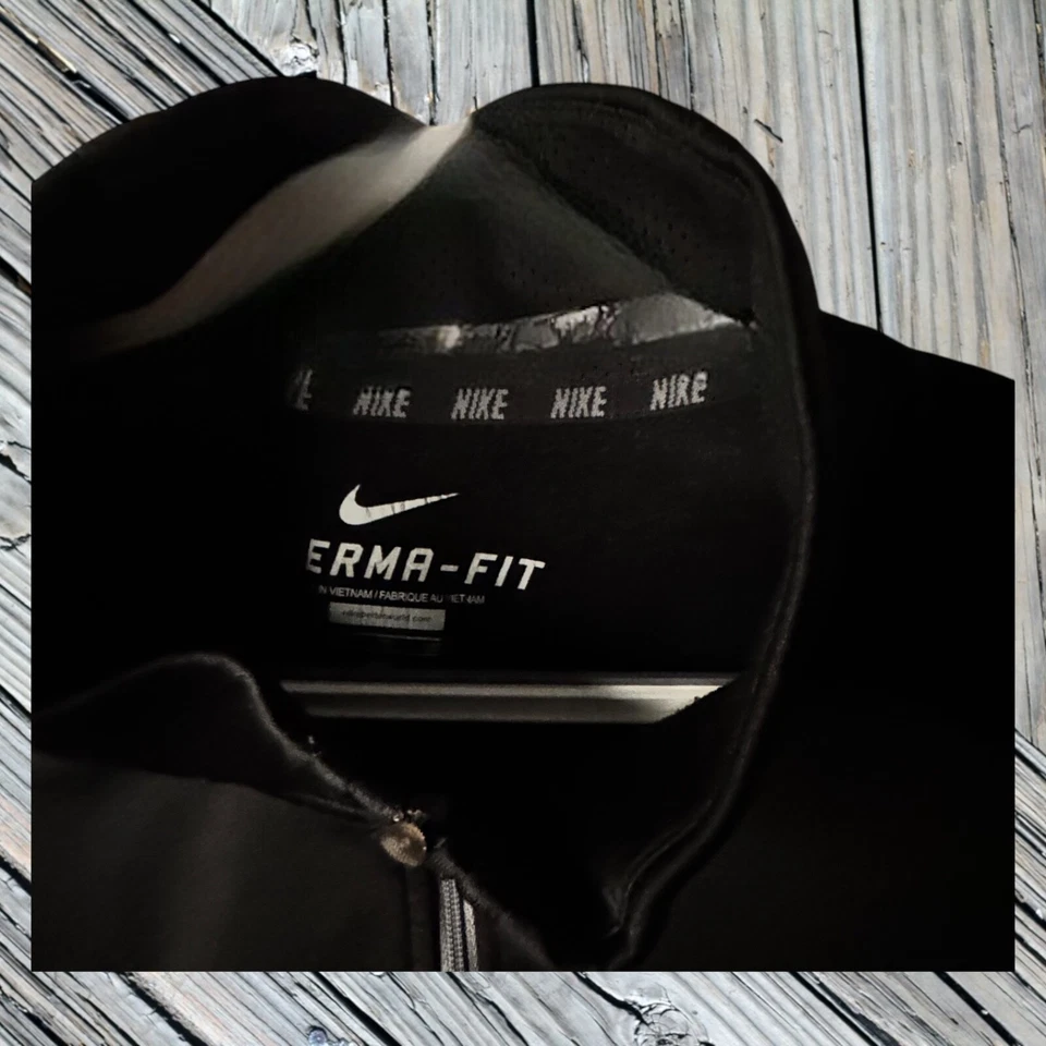 Chaqueta Nike 1/4 Cremallera Cuello Alto Manga Larga Ajuste Térmico Talla XL Negra y Gris Foto 3 de 4