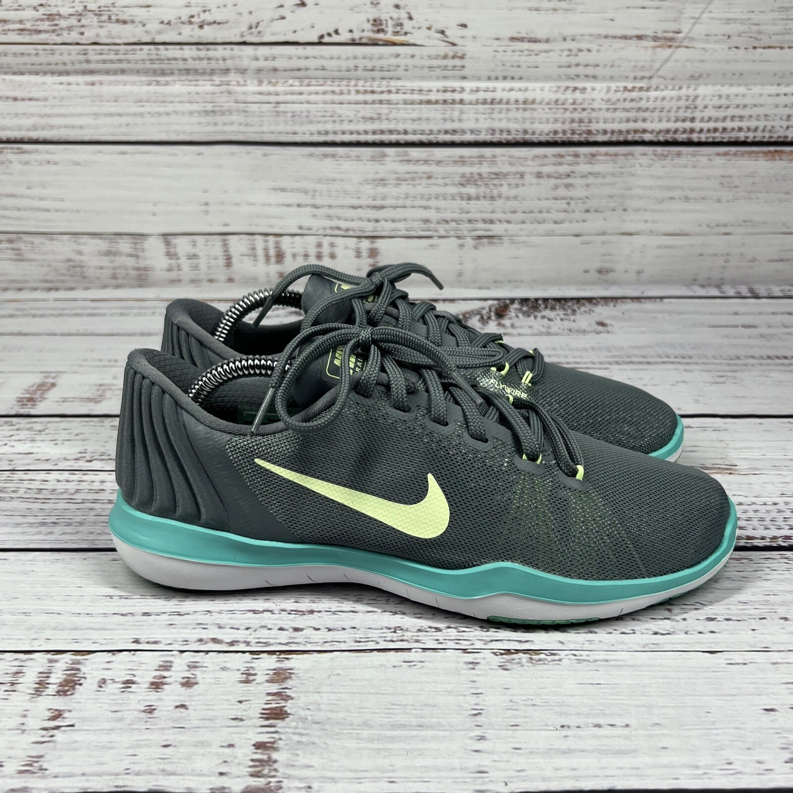 Chaussures d'entraînement femme Nike Flex Supreme TR5 Flywire Running Cross taille 8
