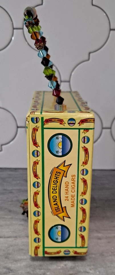 Island Delights Cigar Box Handbag Purse Stylish Fancy Unique Beaded handle - Image 2 of 4