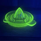 Vintage Uranium Glass Citrus Juicer Reamer 6” Green Depression Glass UV Glow