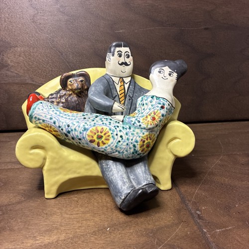 Original Tunsi Girard 70er Keramik Kunst Skulptur "Sweethearts On Loveseat" Italien