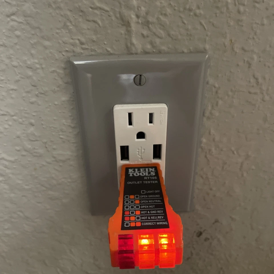 Probador de salida Klein Tools modelo RT105 funciona Foto 4 de 4