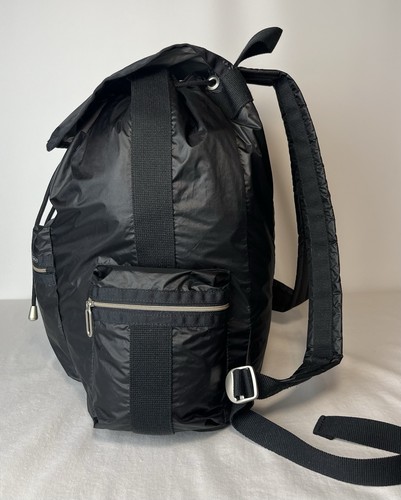 Zaino LeSportsac Essential unisex nero argento patta coulisse tasche zip - Foto 4 di 15