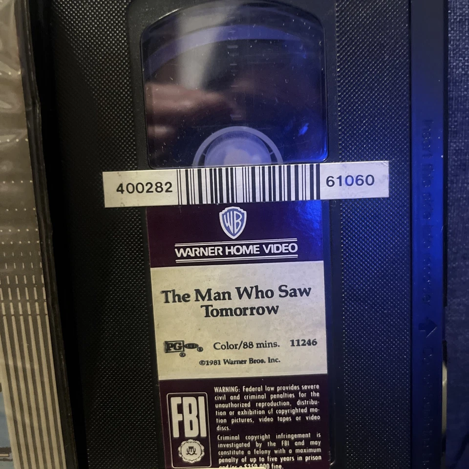 The Man Who Saw Tomorrow VHS Rare Nostradamus Documentary Warner Clamshell OOP Foto 4 de 4