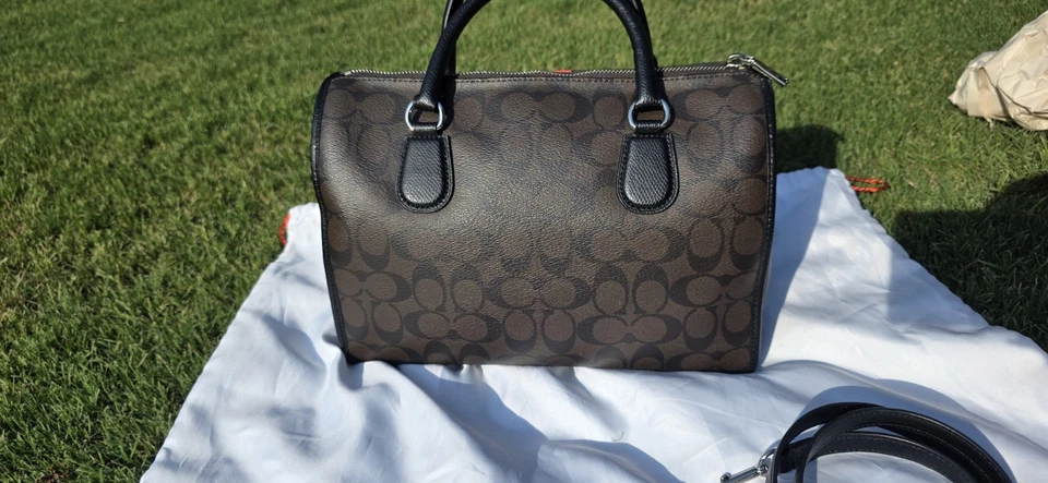 Cartera Coach Bennett a rayas neón - *RARA* - 2014 Foto 2 de 4