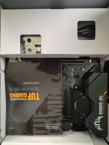 ASUS AMD Sockel AM4 TUF Gaming X570-Plus Wi-Fi ATX RGB PCIe 4.0 Mainboard - Bild 5 von 5