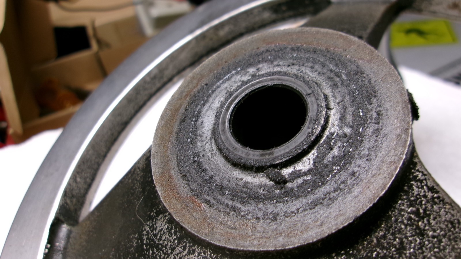 HARIG 612 SURFACE GRINDER TABLE HANDWHEEL