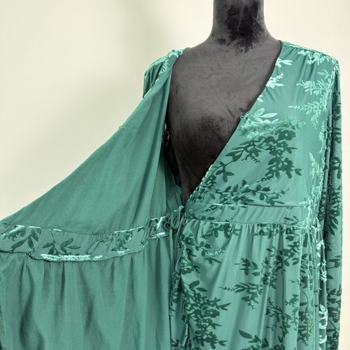 Draper James Velvet Burnout Wrap Dress Size Large Emerald Green Flowy Feminine - Imagen 9 de 13