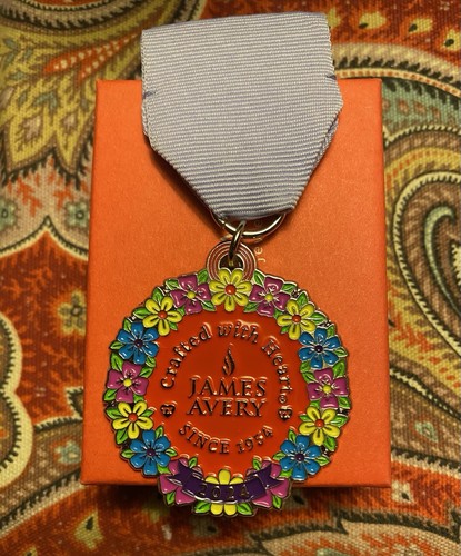 Retired 70 Years Celebration 1954-2024 James Avery San Antonio 2024 Fiesta Medal - Photo 4/4