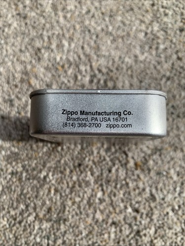 Zippo Lighter 24061 The Beatles Playing - Made in 2007 - Picture 23 of 24