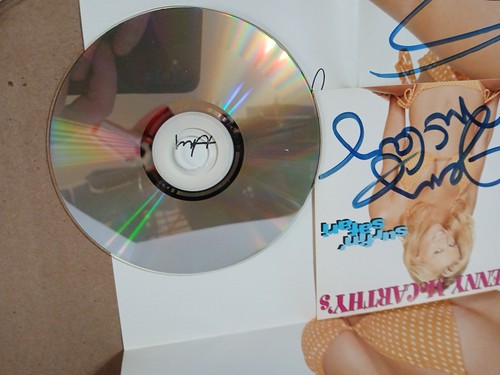 LOT OF 2 Jenny McCarthy SIGNED AUTOGRAPHED Surfing Safari CD & PROMO POSTER RARE - Picture 15 of 16